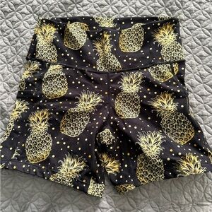 Constantly varied gear 5 inch shorts with no slip band on legs